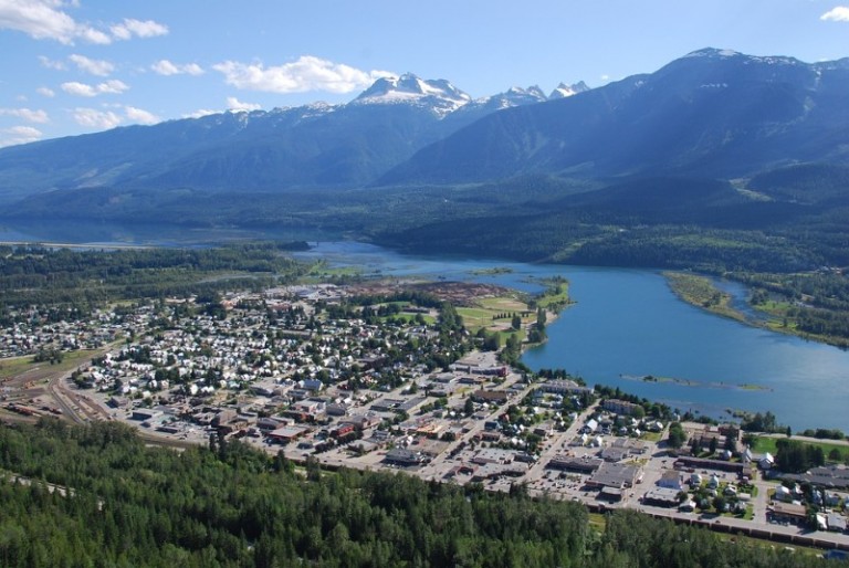 717_revelstoke-3008908_960_720